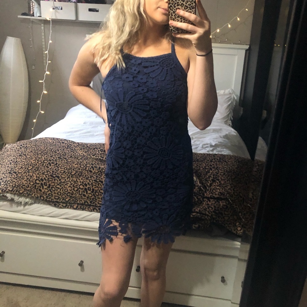 DRESS FORUM lace fitted dress M - Picture 4 of 5
